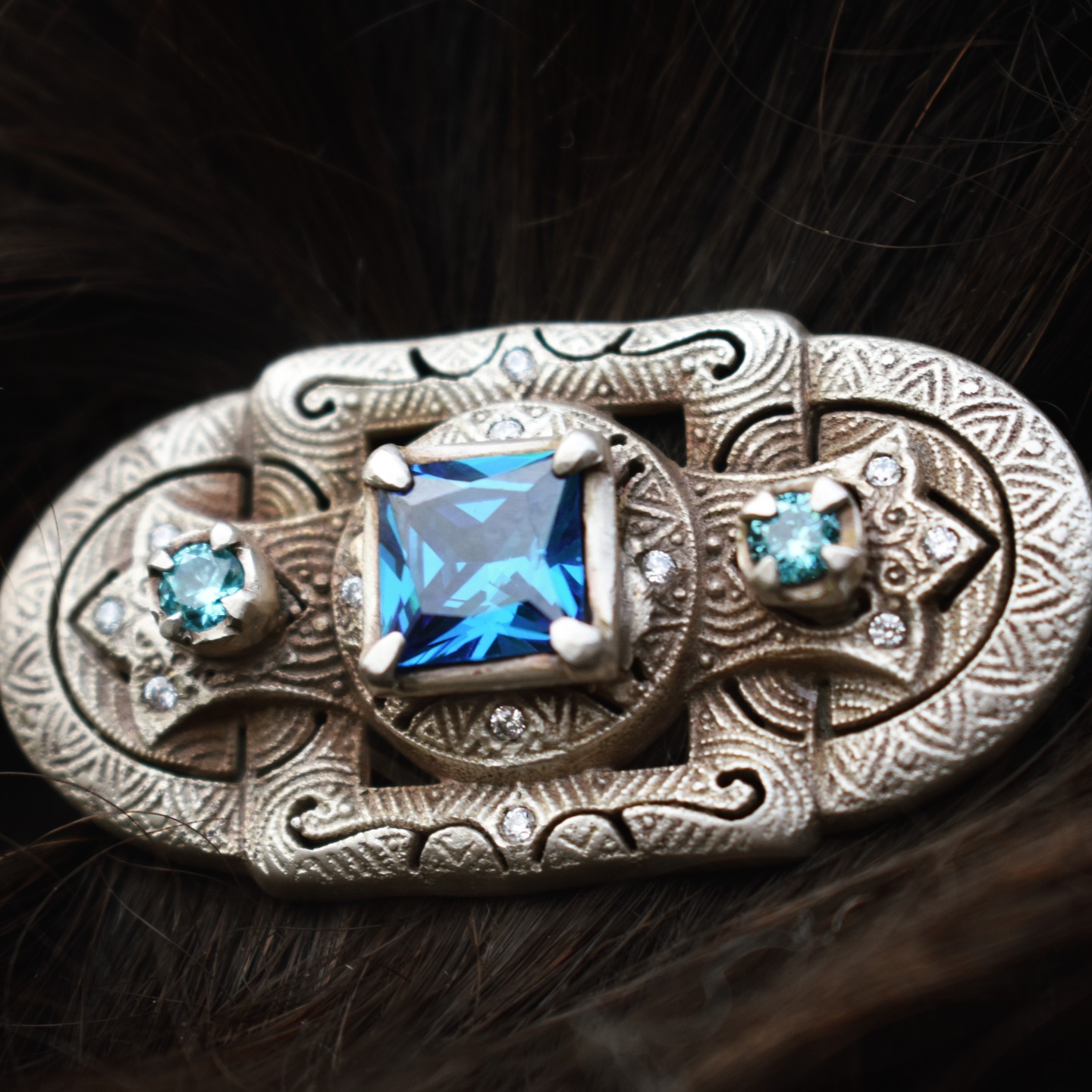 Edwardian brooch view 2