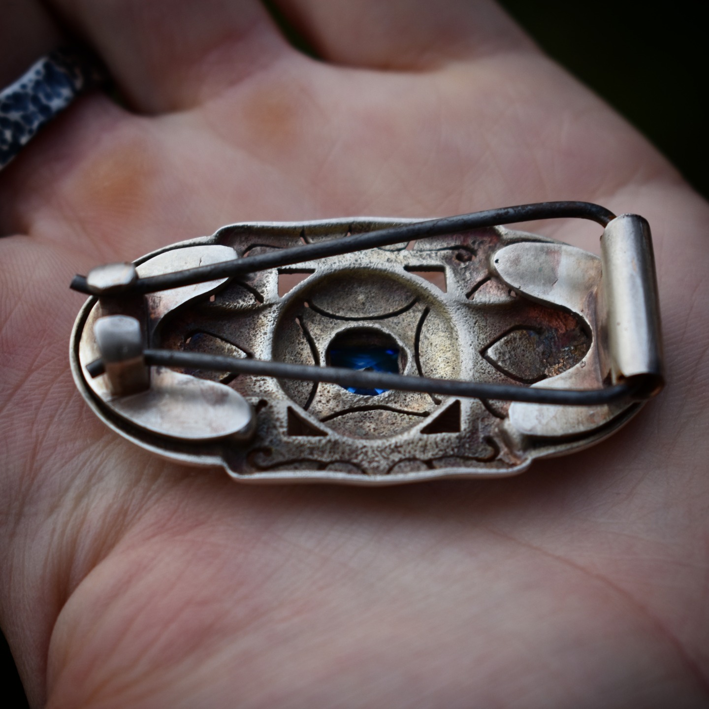 Edwardian brooch view 3