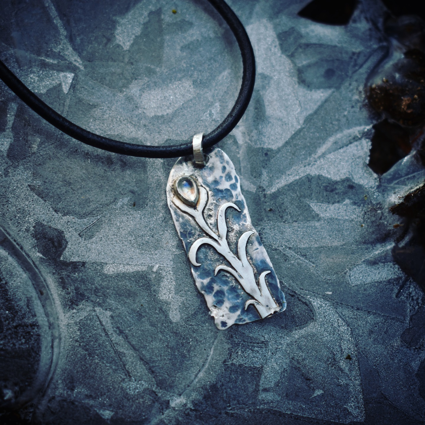 Moonstone pendant view 2